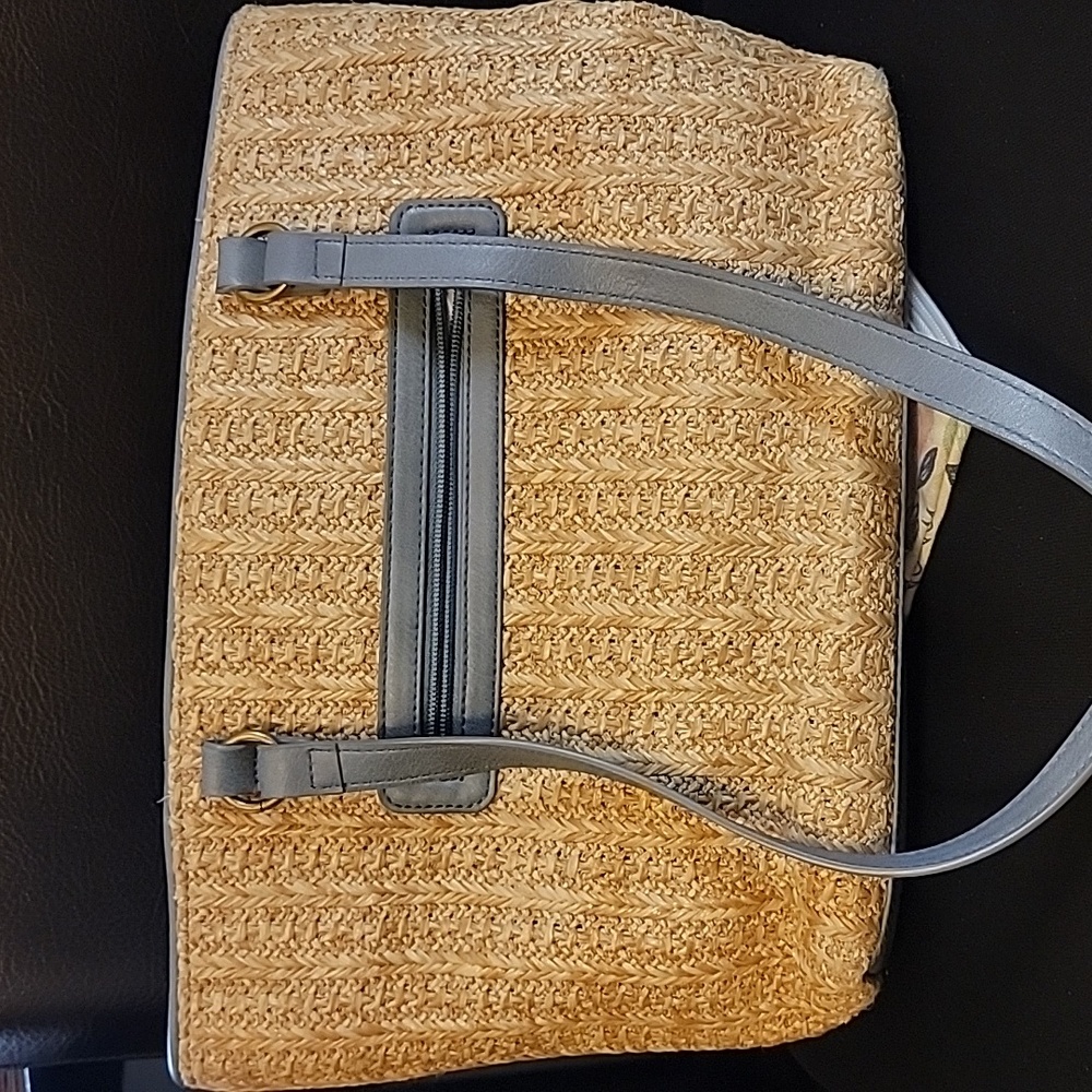 Sakroots zip top tote!  Bird/Meadow pattern.  Super cute. - Picture 5 of 8